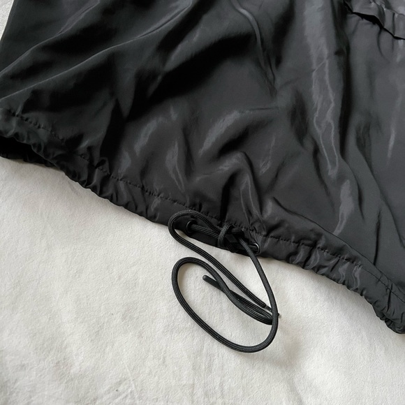 WindBreaker Jacket - Picture 7 of 9